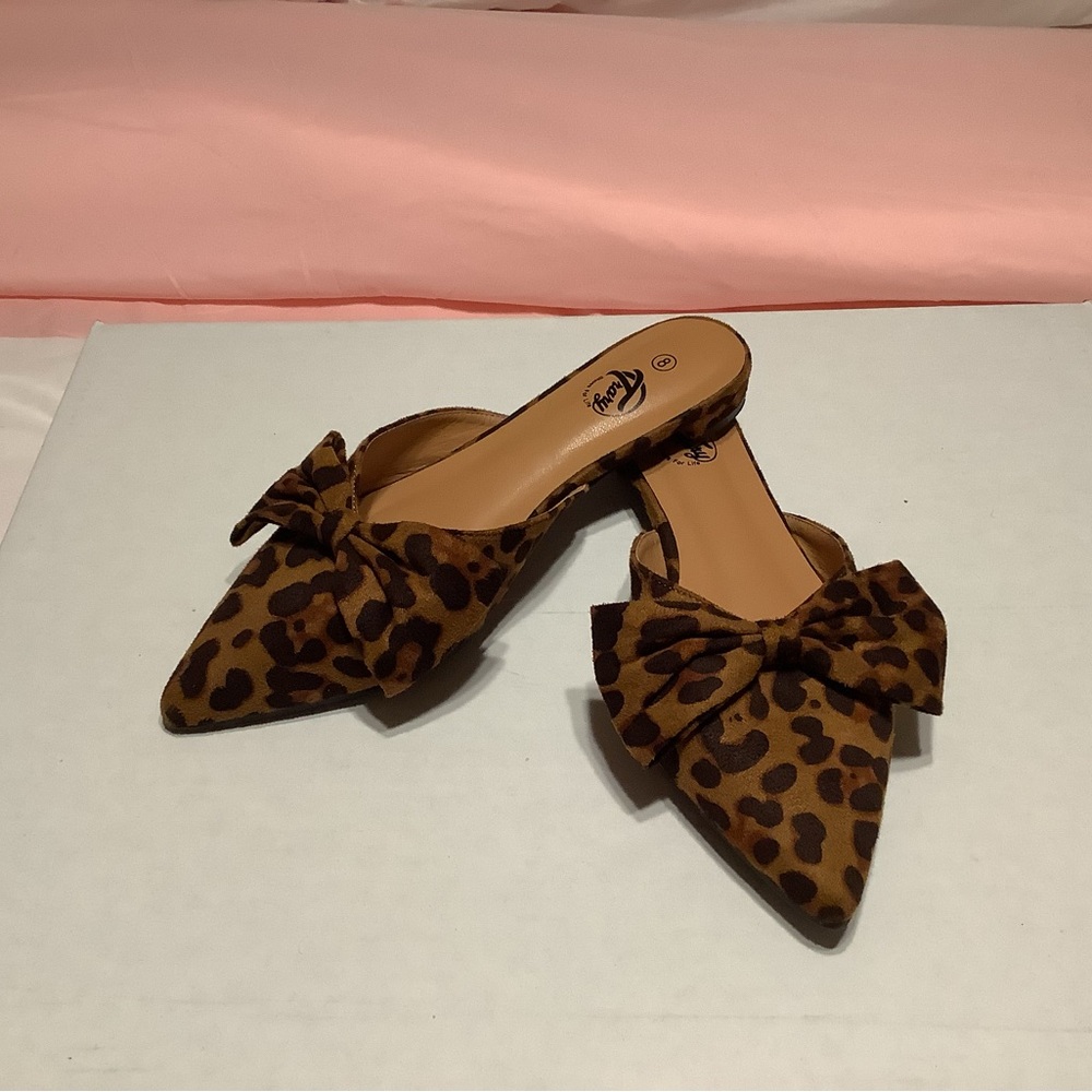 Leopard Bow Pointed-Toe Mule - Women